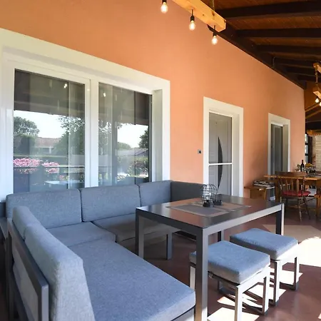 Tinov Dvor * Brisevo