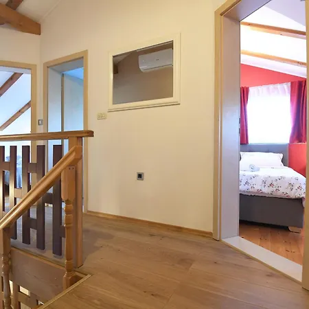 Tinov Dvor Villa Brisevo