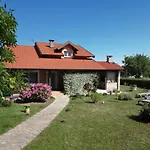 Tinov Dvor Villa