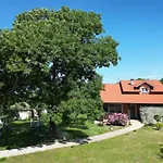 Tinov Dvor Villa *