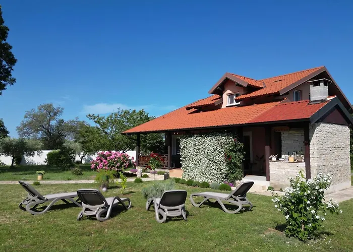 Villa Tinov Dvor *