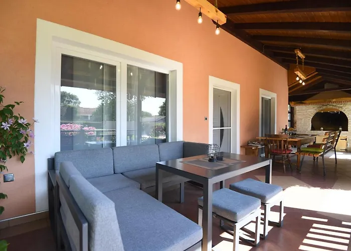 Tinov Dvor * Brisevo