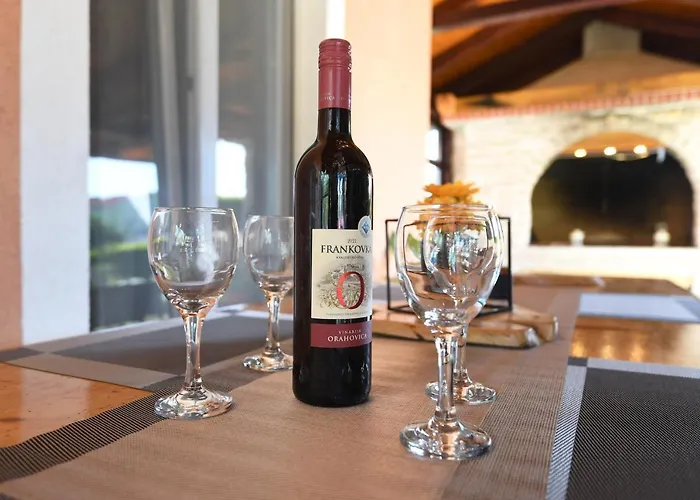 Tinov Dvor * Brisevo